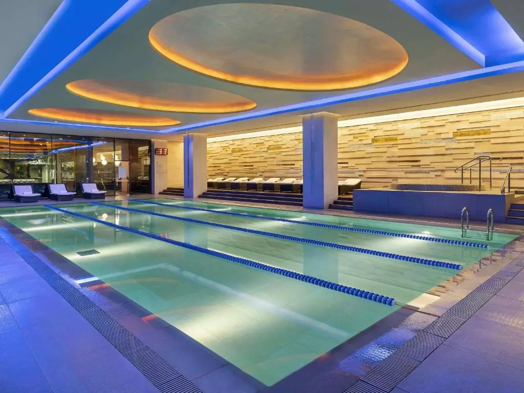 استخر SWISS HOTEL BOSPHORUS